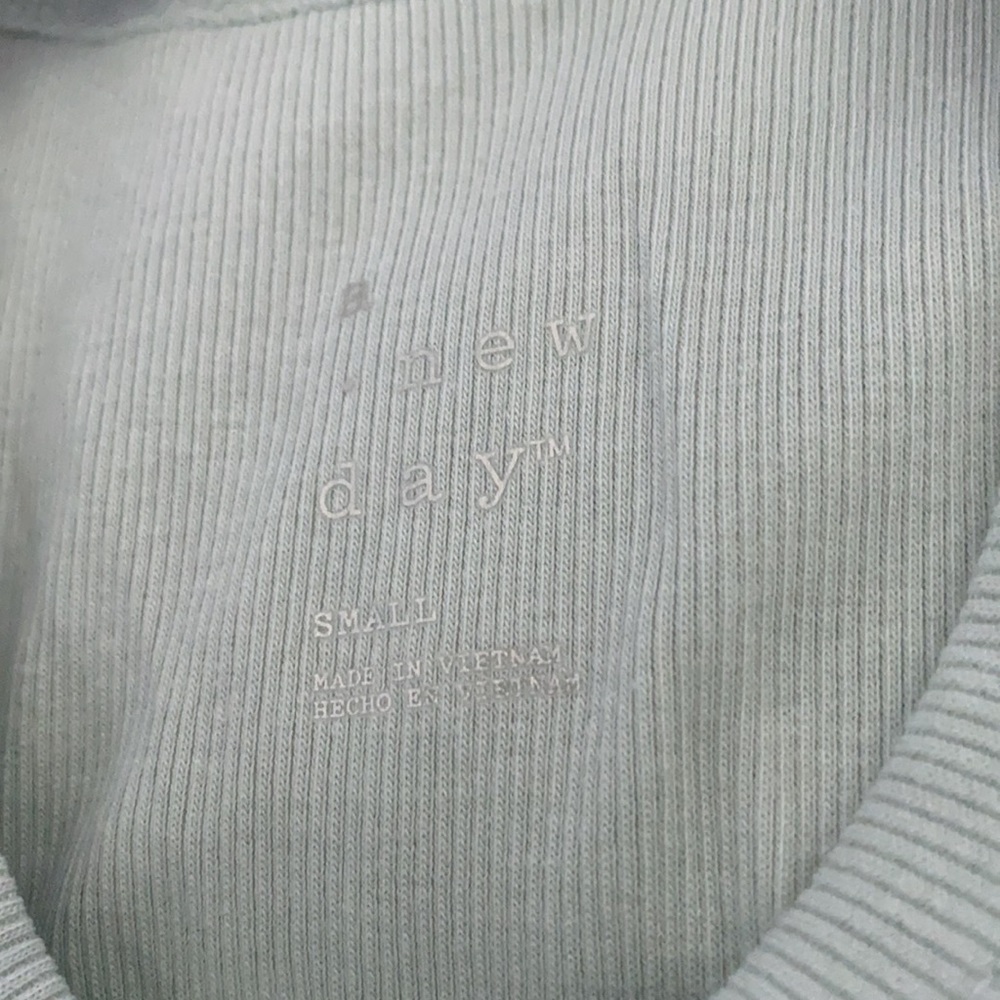 A New Day Ribbed Tank Top - Picture 2 of 3